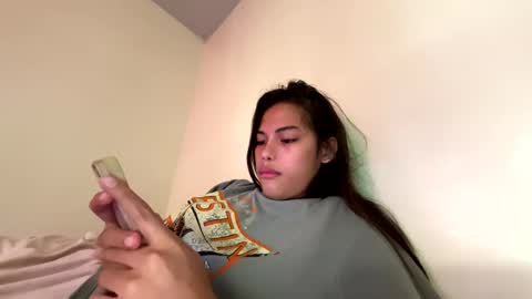 Snapshot of susaimi19 chatting on 14, 3, 2026 itsme Mathea69 online show from 14, 3, 2026