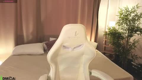 Annie online show from 18, 4, 2026