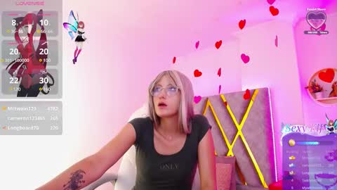 Snapshot of susan_hottye_ chatting on 7, 2, 2025 Susan online show from 7, 2, 2025