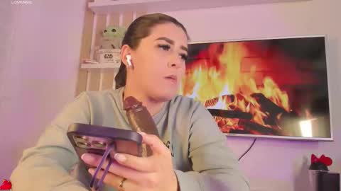 Snapshot of susan_jones_tcw chatting on 16, 12, 2025 online show from 16, 12, 2025