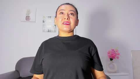 Snapshot of susan_sexymilf chatting on 17, 10, 2025 Susan online show from 17, 10, 2025