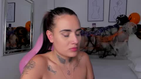 Snapshot of susan_sweet7 chatting on 29, 10, 2025 Susan online show from 29, 10, 2025