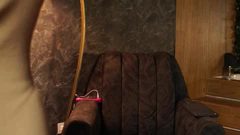 susan_wall online show from 5, 2, 2026