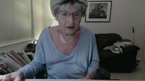 Snapshot of susanandlisa chatting on 29, 1, 2025 sexualsusan online show from 29, 1, 2025