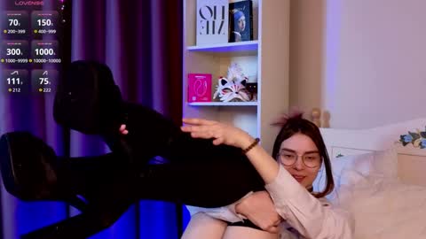 susannahtrojahn online show from 11, 4, 2026