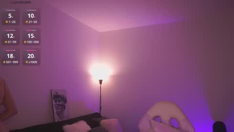  Sus Moore  online show from 25, 2, 2026