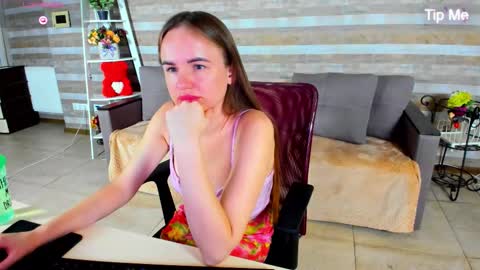 Snapshot of susansmitt chatting on 16, 9, 2025 susansmitt online show from 16, 9, 2025