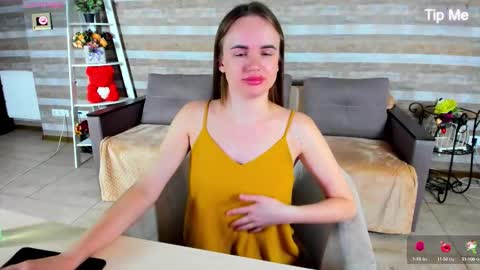 Snapshot of susansmitt chatting on 8, 10, 2025 susansmitt online show from 8, 10, 2025