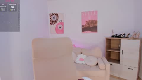 Snapshot of sussan_monroe chatting on 4, 7, 2026 Sussan Monroe online show from 4, 7, 2026