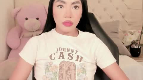 Sussie Tompsom online show from 18, 12, 2025