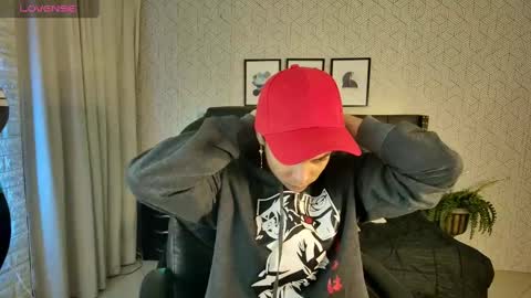 Snapshot of sussy__stone chatting on 15, 1, 2025 online show from 15, 1, 2025