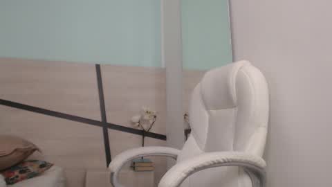 Snapshot of sussy_leon chatting on 18, 1, 2025 sussy leon online show from 18, 1, 2025