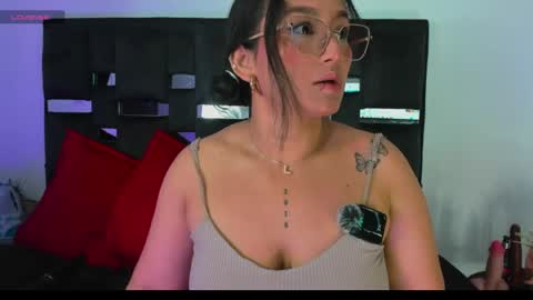 Sussy Sunny online show from 21, 4, 2026