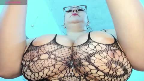 susy bigboobss online show from 17, 1, 2026