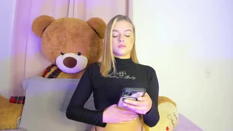 suzan__cooper2 online show from 20, 1, 2025