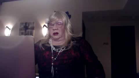 My name is Sissy or more fully Suzanna Aprilia Maria Mariquita Catarina Chinita Banci. Soy una puta - que chimba ladybug online show from 24, 1, 2025