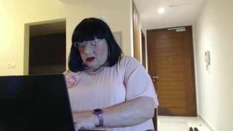 My name is Sissy or more fully Suzanna Aprilia Maria Mariquita Catarina Chinita Banci. Soy una puta - que chimba ladybug online show from 10, 4, 2026