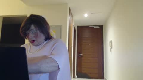 Snapshot of suzannebanci chatting on 1, 5, 2026 My name is Sissy or more fully Suzanna Aprilia Maria Mariquita Catarina Chinita Banci. Soy una puta - que chimba ladybug online show from 1, 5, 2026