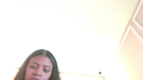 Snapshot of suzyfox chatting on 5, 3, 2026 Suzy online show from 5, 3, 2026