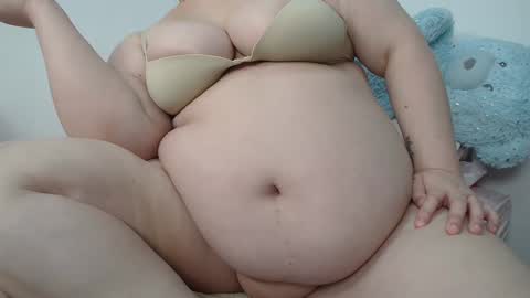 Snapshot of suzyitsstunning23 chatting on 28, 12, 2024 suzy online show from 28, 12, 2024