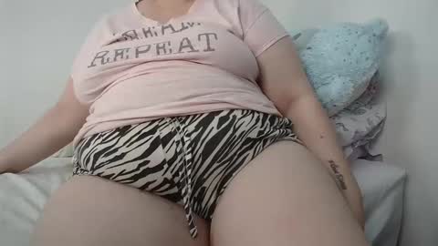 Snapshot of suzyitsstunning23 chatting on 17, 1, 2025 suzy online show from 17, 1, 2025