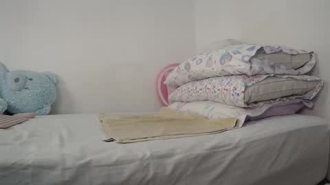 Snapshot of suzyitsstunning23 chatting on 19, 1, 2025 suzy online show from 19, 1, 2025