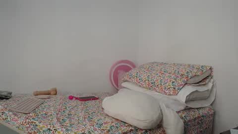 Snapshot of suzyitsstunning23 chatting on 10, 2, 2025 suzy online show from 10, 2, 2025