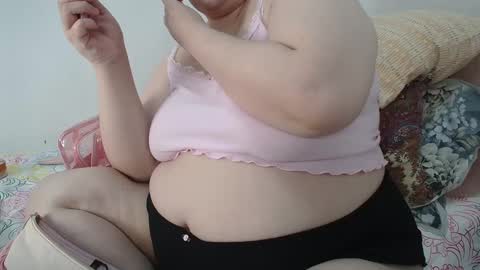 Snapshot of suzyitsstunning23 chatting on 22, 9, 2025 suzy online show from 22, 9, 2025