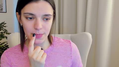 Suzy  next stream  Thursday Friday Saturday online show from 25, 2, 2025