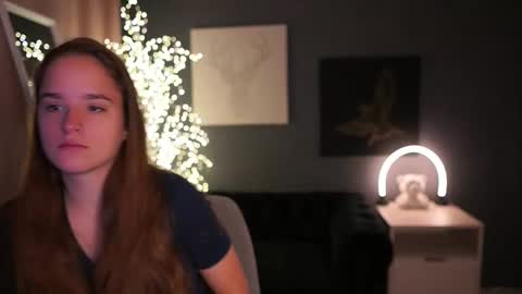 Snapshot of suzysky chatting on 11, 6, 2026 SuzySky online show from 11, 6, 2026