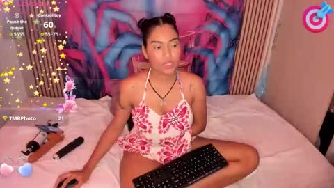 Snapshot of suzzann_rugg chatting on 16, 10, 2025 suzzann_rugg online show from 16, 10, 2025