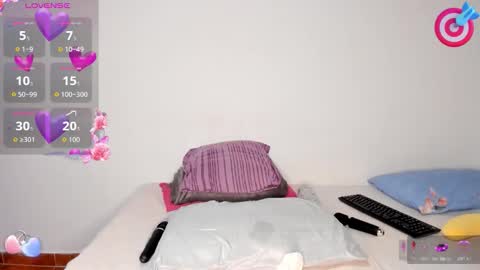 Snapshot of suzzann_rugg chatting on 27, 11, 2025 suzzann_rugg online show from 27, 11, 2025