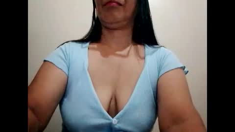 suzzie_hot online show from 9, 2, 2025