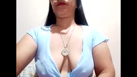suzzie_hot online show from 10, 3, 2025