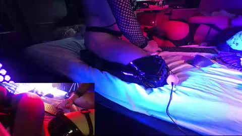 Johnny Cum Lover online show from 2, 11, 2025