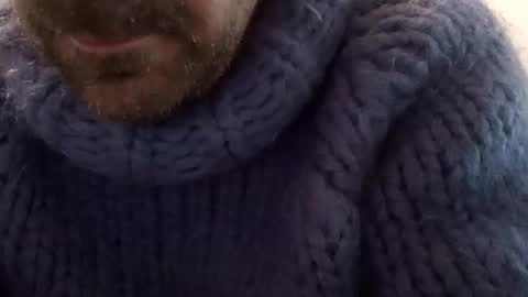 Snapshot of sweaterboy666 chatting on 26, 11, 2025 sweaterboy666 online show from 26, 11, 2025