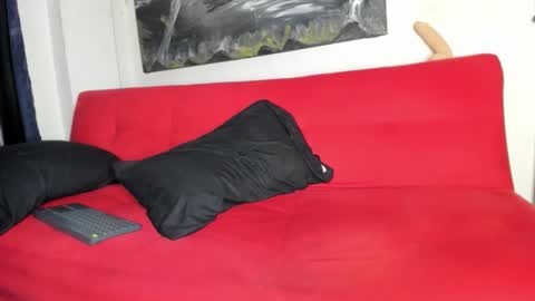 Snapshot of sweatyhairypig1 chatting on 14, 12, 2025 joel bliss online show from 14, 12, 2025