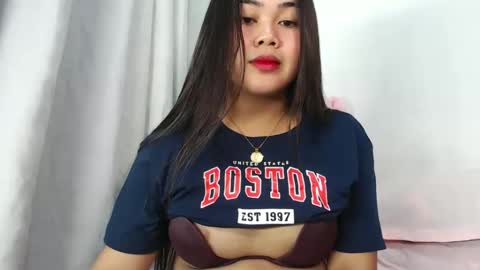 Snapshot of sweet18_jasmine chatting on 6, 1, 2025 sweet18_jasmine online show from 6, 1, 2025
