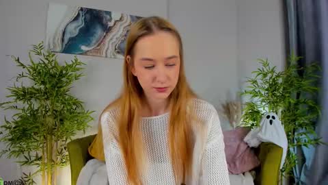 Monica  GTM 3MoTuWeFrSa 500pm-1000pm  online show from 30, 10, 2025