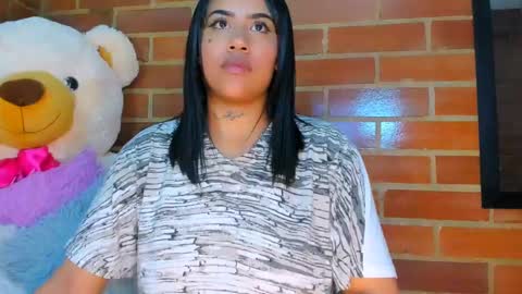 Stephanie online show from 5, 3, 2025