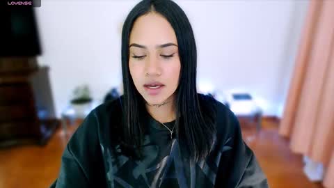 Stephanie online show from 19, 11, 2025