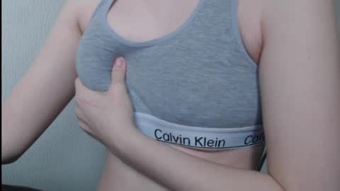 Snapshot of sweet_baby_kate chatting on 5, 2, 2025 Kate and Erica online show from 5, 2, 2025