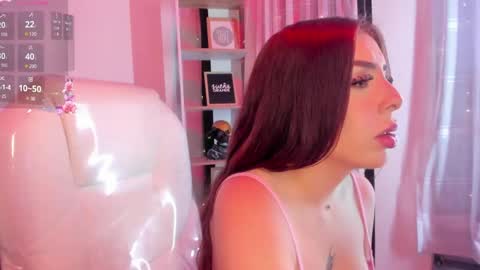 Snapshot of sweet_bellaa_ chatting on 7, 6, 2026 Bella online show from 7, 6, 2026