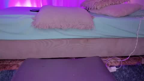 Chelsy  online show from 11, 2, 2025