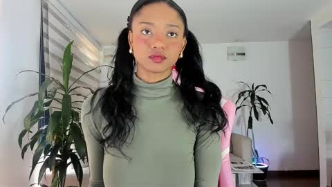 Snapshot of sweet_brunette88 chatting on 20, 11, 2025 sweet_brunette88 online show from 20, 11, 2025