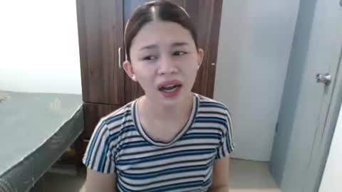 sweet_cassyxx online show from 23, 4, 2026
