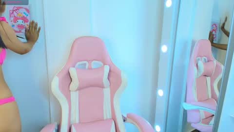 sweet_dania_ online show from 2, 3, 2025