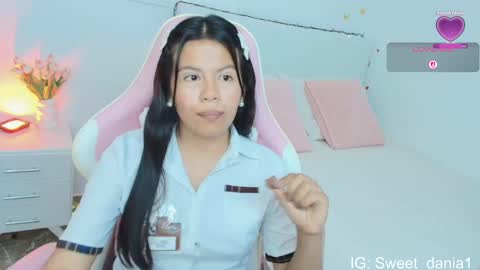 sweet_dania_ online show from 25, 9, 2025