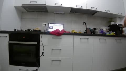           online show from 18, 2, 2025