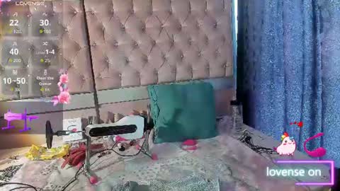 emmili  online show from 9, 7, 2026